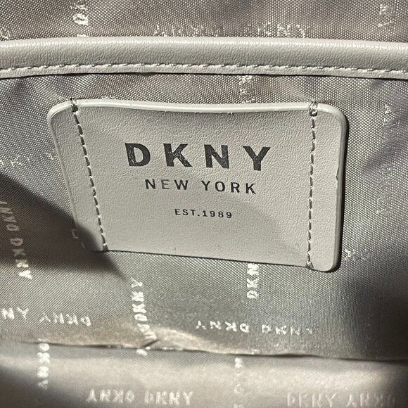 DKNY Sutton Leather Bryant Medium Zippered Tote Bag - Picture 7 of 9